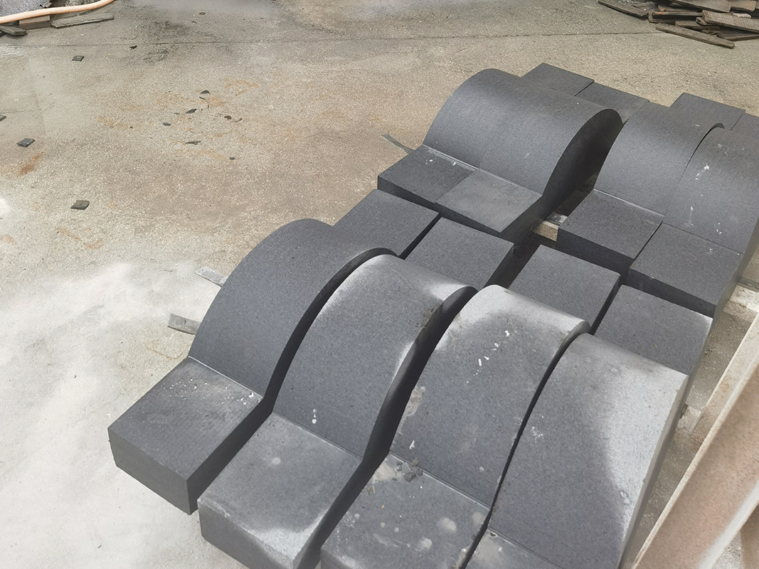 花崗巖荒料異型加工