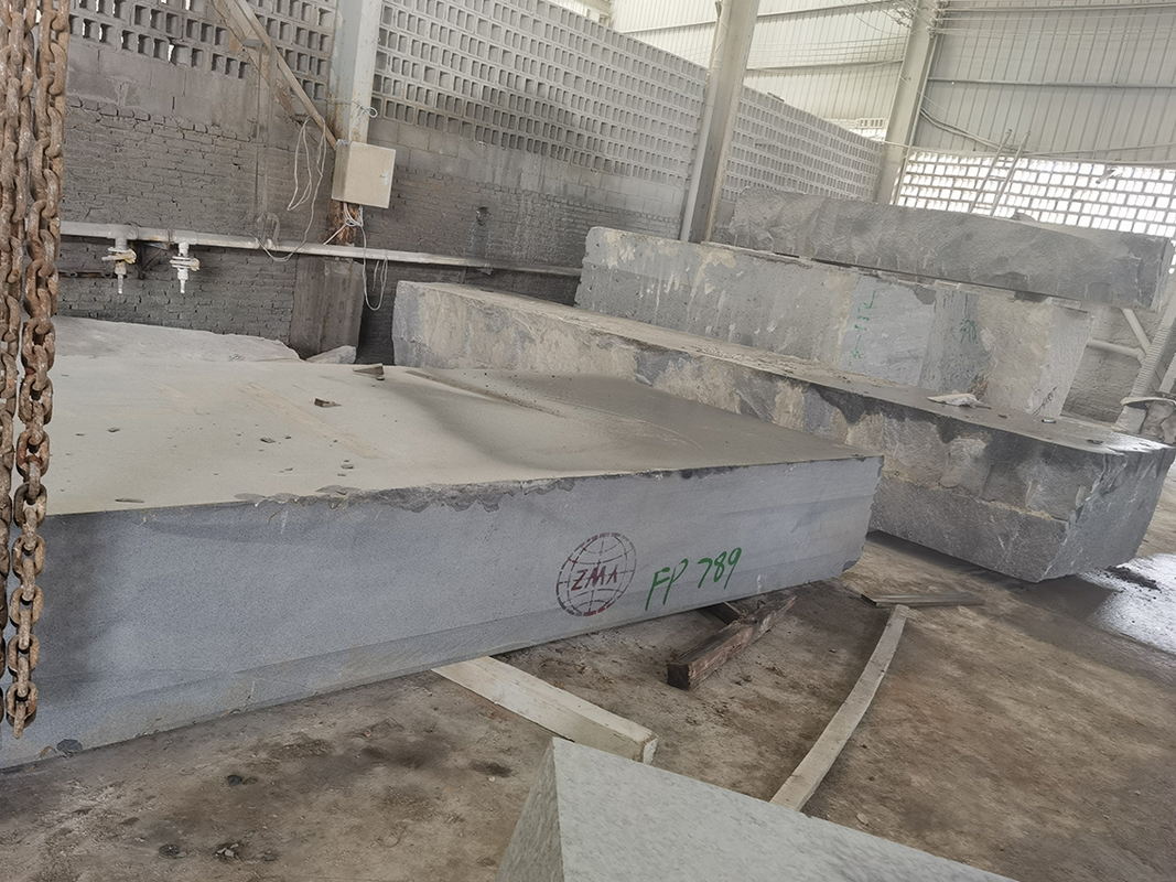 花崗巖荒料異型加工